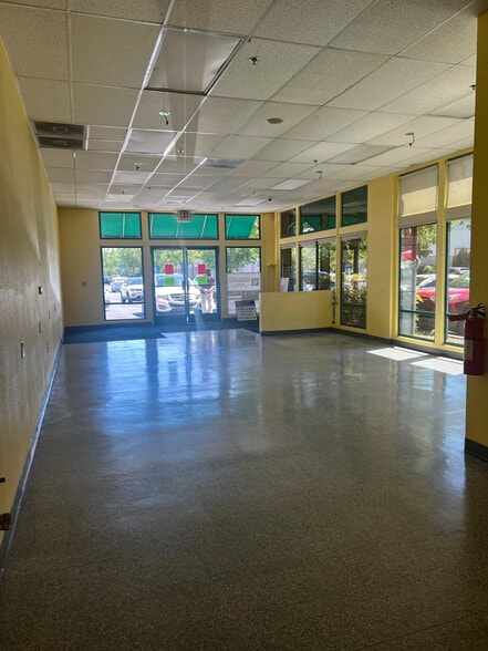More Photos Of 2375 California Blvd, Napa General Retail For Lease