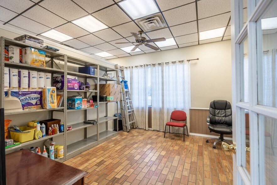 More Photos Of 810 S Stockton Ave, Monahans General Retail For Lease