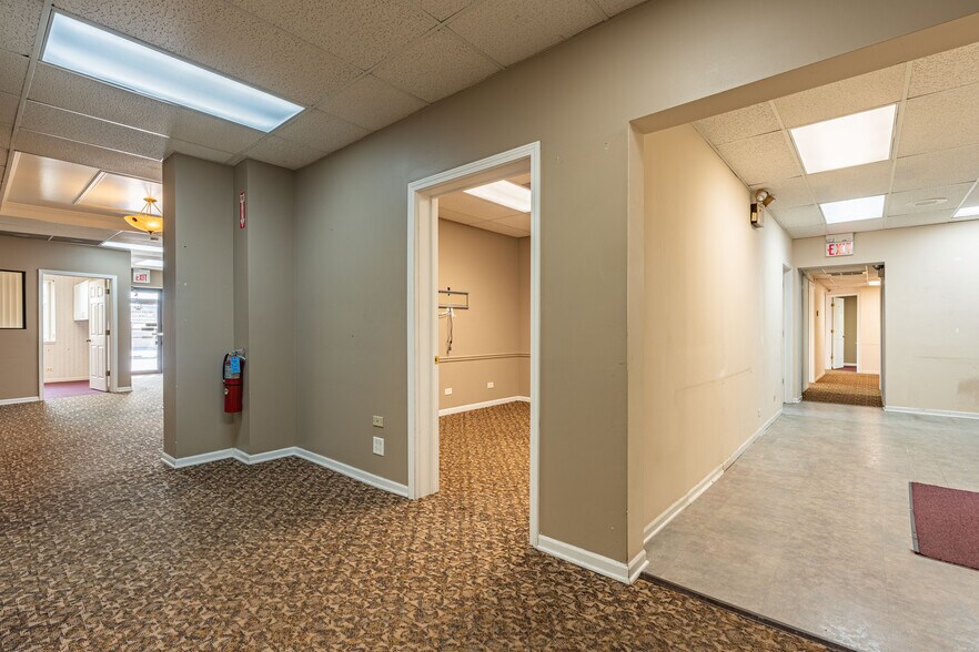 More Photos Of 1219 Ogden Ave, Downers Grove Office For Sale