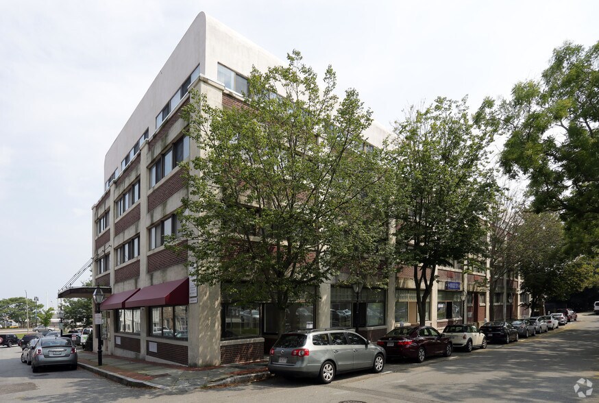 More Photos Of 26 S Water St, New Bedford Apartments For Lease