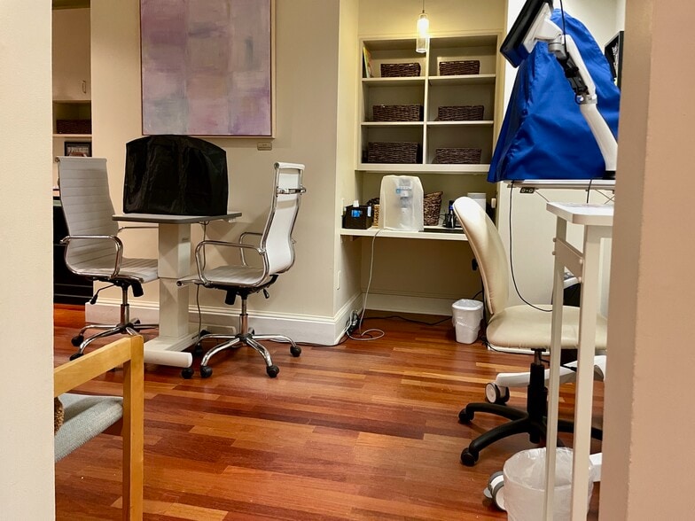 More Photos Of 90 Grove St, Ridgefield Medical For Sale