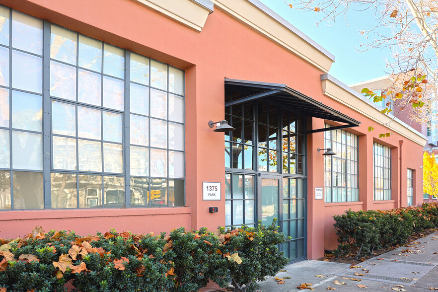 Primary Photo Of 1375 Park Ave, Emeryville Loft Creative Space For Lease