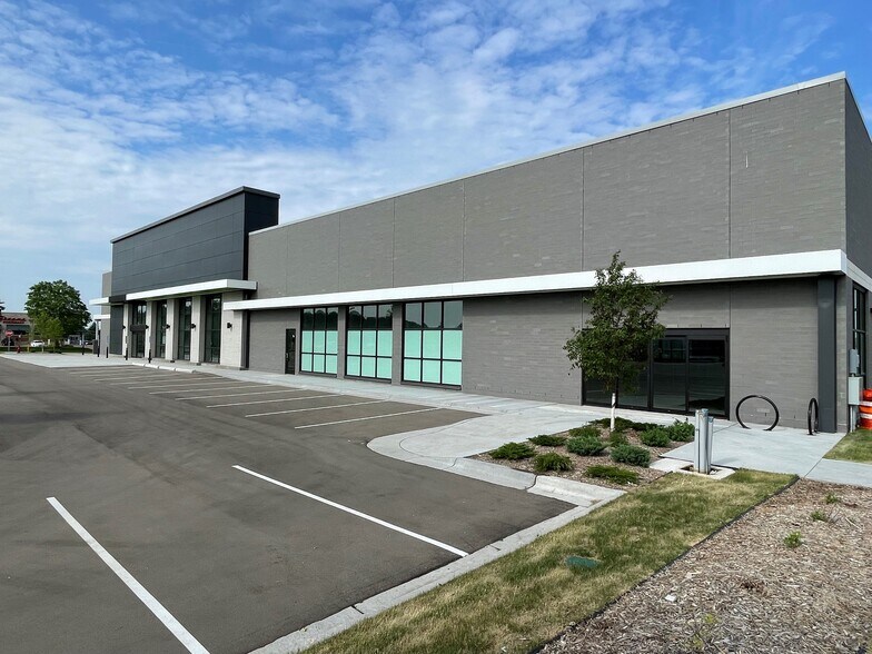 More Photos Of 1271 Yankee Doodle Rd, Eagan Supermarket For Sale