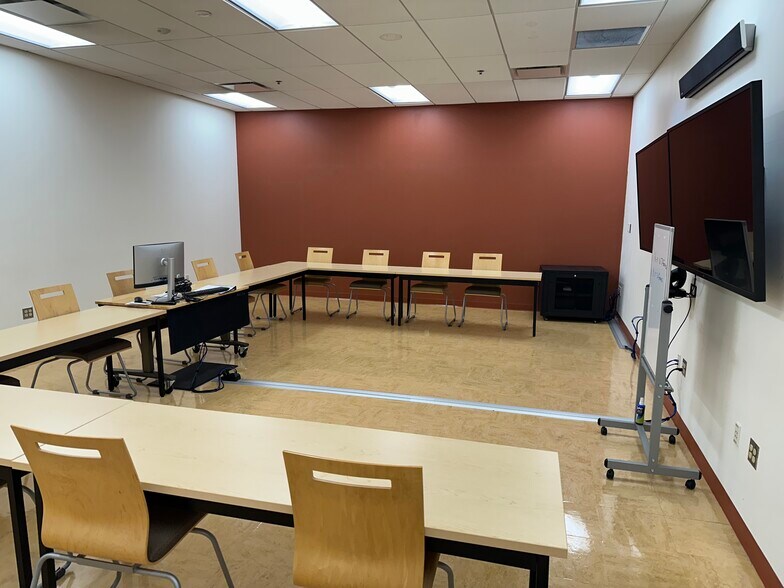 More Photos Of 2121-2161 Pennsylvania Ave, York Research And Development For Sale