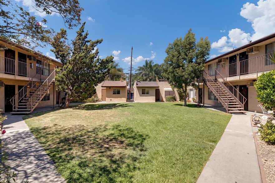 More Photos Of 1629 W Ball Rd, Anaheim Apartments For Sale
