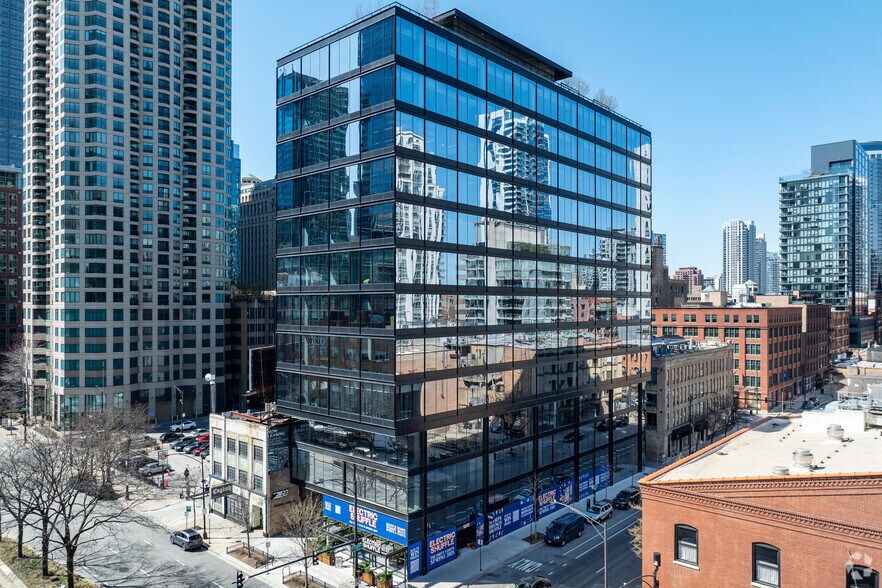 Primary Photo Of 448 N LaSalle Dr, Chicago Office For Lease