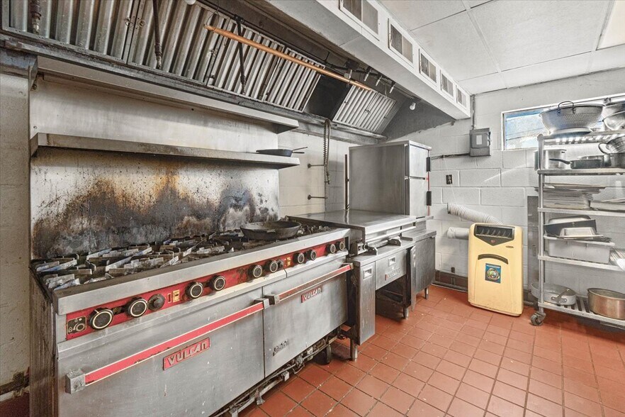 More Photos Of 14548 Pennsylvania Ave, Hagerstown Restaurant For Sale