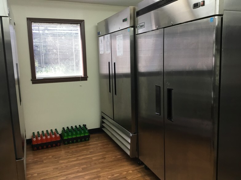 More Photos Of 27 E Main St, Ware Shoals Restaurant For Sale