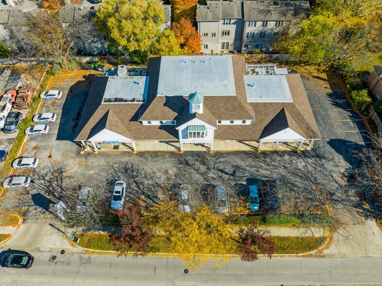 Primary Photo Of 328-350 Ridge Rd, Wilmette Storefront Retail Office For Sale