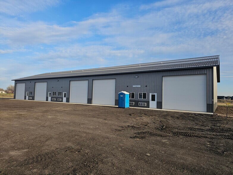 More Photos Of 126 6th Street South St, Waverly Warehouse For Sale