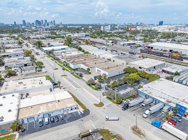 More Photos Of 3000-3004 SW 2nd Ave, Fort Lauderdale Unknown For Lease