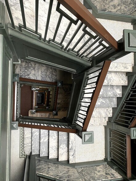 More Photos Of 528 Main St, Evansville Office For Sale