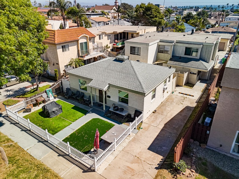 More Photos Of 935 Chalcedony St, San Diego Apartments For Sale