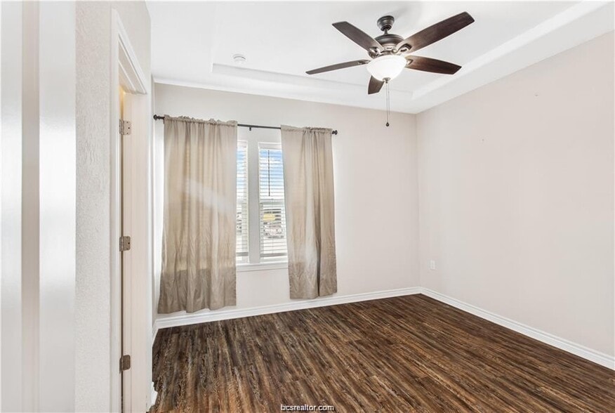 More Photos Of 2108 Cavitt Ave, Bryan Specialty For Sale