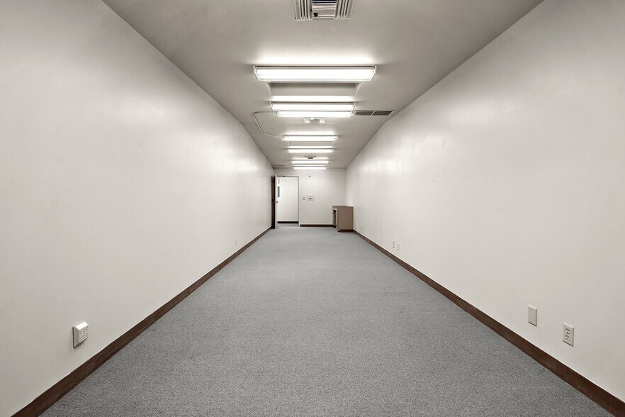 More Photos Of 601 Ferry St, Martinez Bank For Lease