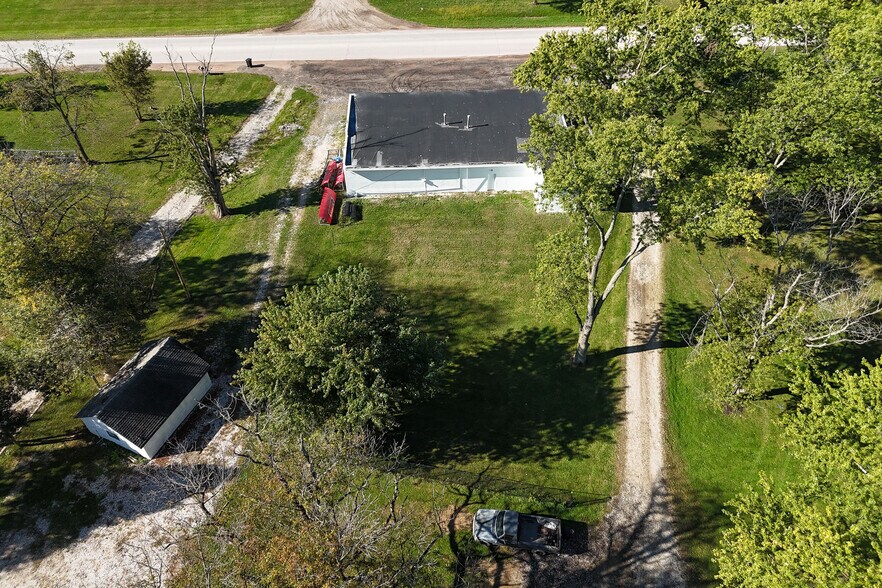 More Photos Of 10033 N Old State Road 67, Mooresville Flex For Sale