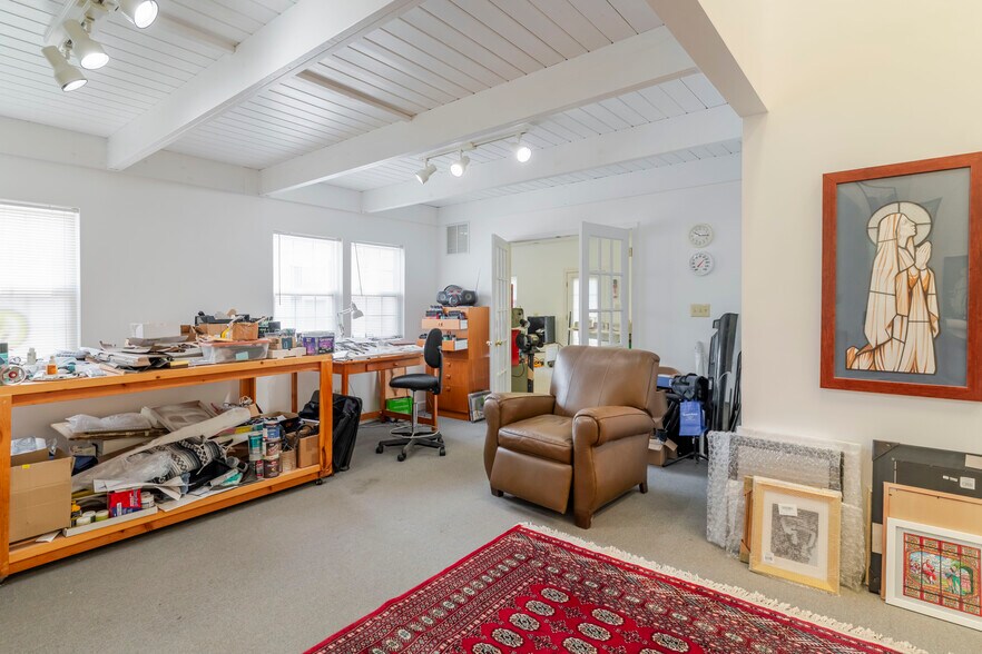 More Photos Of 610 New Hope Rd, Staunton Specialty For Sale