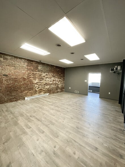 More Photos Of 848 E Warrington Ave, Pittsburgh General Retail For Lease