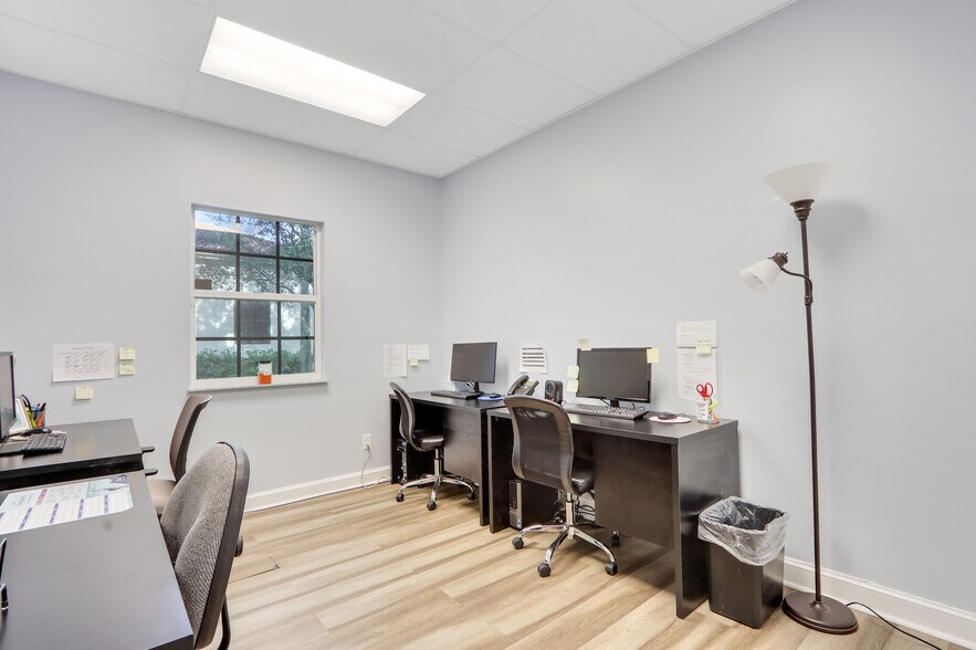 More Photos Of 1405 SE Goldtree Dr, Port Saint Lucie Medical For Lease