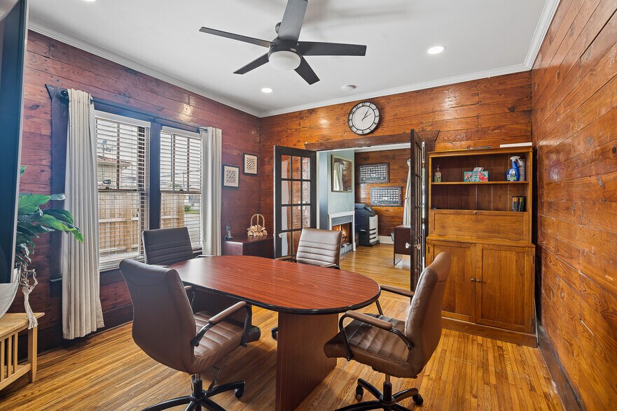 More Photos Of 207 University Ave, Lebanon Office For Sale