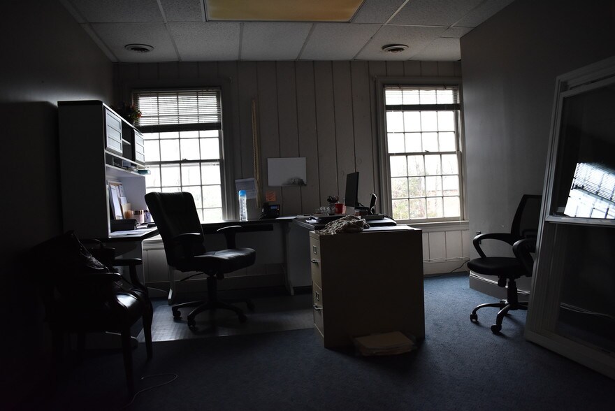 More Photos Of 7300 Hanover Green Dr, Mechanicsville Office For Lease