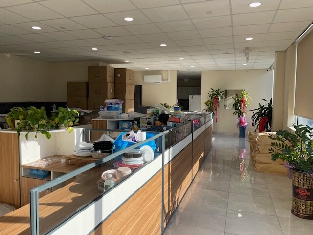 More Photos Of 75 Onderdonk Ave, Maspeth Manufacturing For Sale