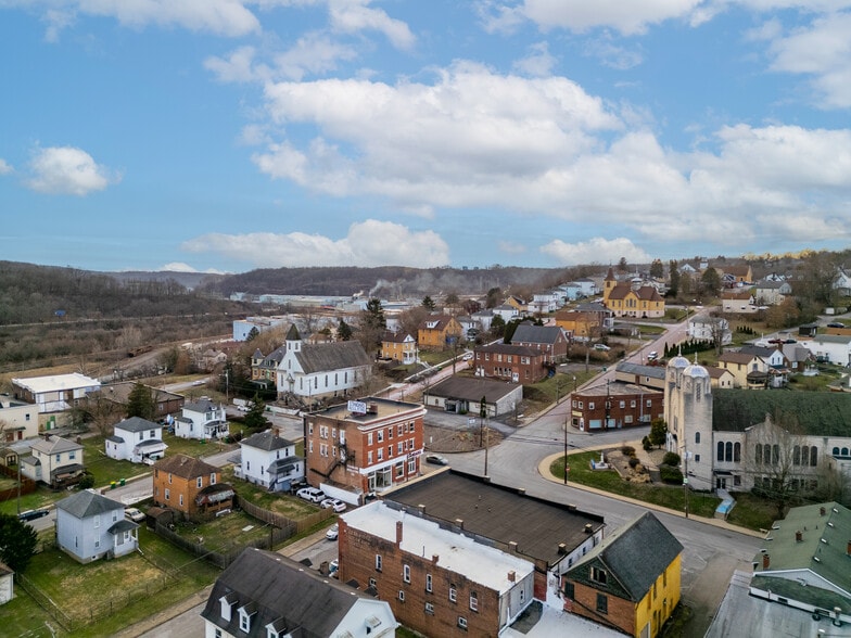 More Photos Of 10 Chesapeake St, Lyndora Apartments For Sale