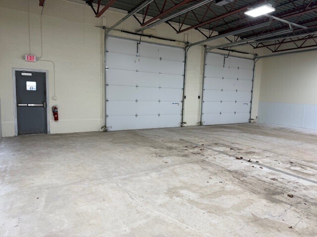 More Photos Of 2 Memorial Dr, Hamburg Light Distribution For Lease