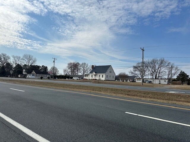 More Photos Of 12374 S DuPont Hwy, Felton Hotel For Sale