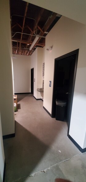 More Photos Of 1288-1298 S Broadway, Denver Storefront For Lease