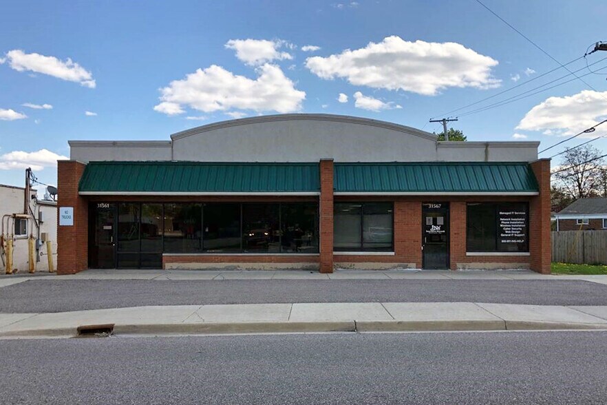 Primary Photo Of 31561-31567 W 10 Mile Rd, Farmington Hills Office For Sale