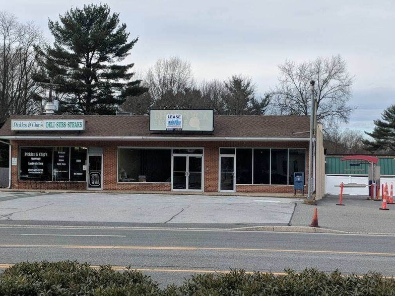 More Photos Of 1707 Foulk Rd, Wilmington Freestanding For Lease