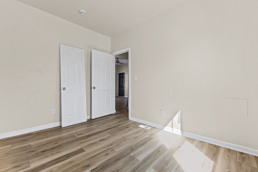 More Photos Of 13660 Ohio St, Detroit Apartments For Sale