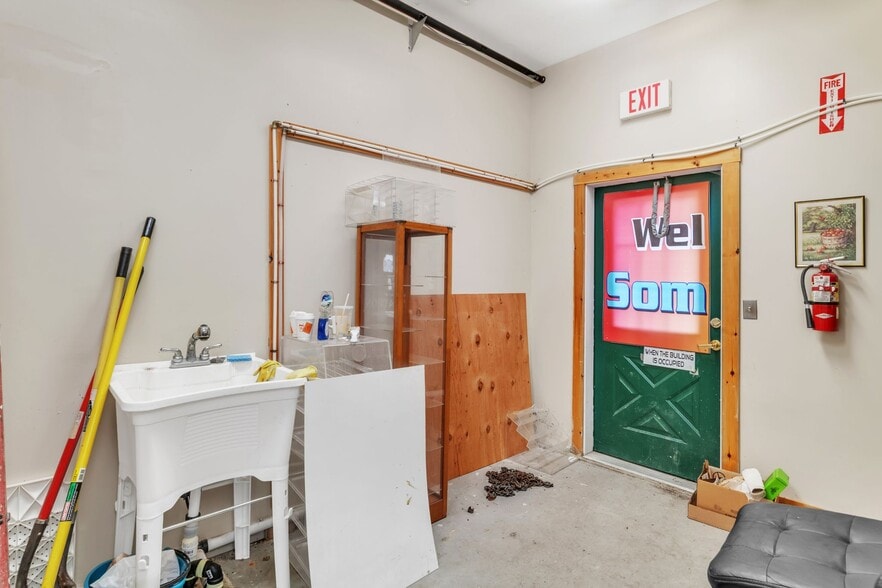 More Photos Of 103 Main St, Somers Freestanding For Sale