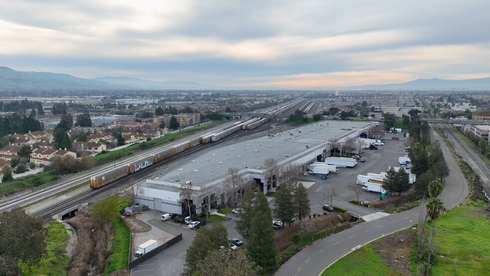 Primary Photo Of 200-230 Railroad Ave, Milpitas Unknown For Lease