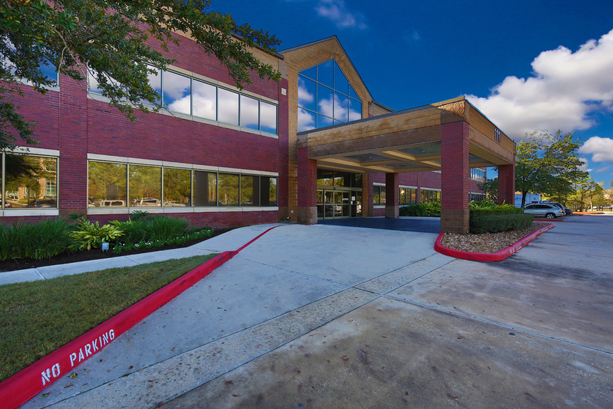 Primary Photo Of 111 Vision Park Blvd, Shenandoah Medical For Lease