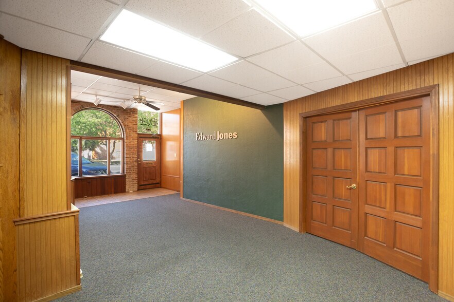 More Photos Of 310-312 1st St, Marysville Office Residential For Lease