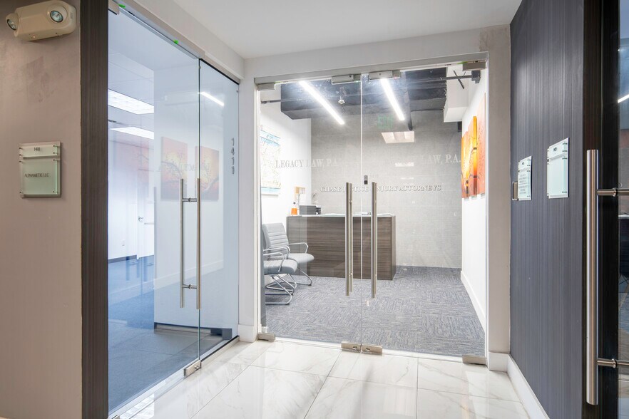 More Photos Of 150 SE 2nd Ave, Miami Office Residential For Sale