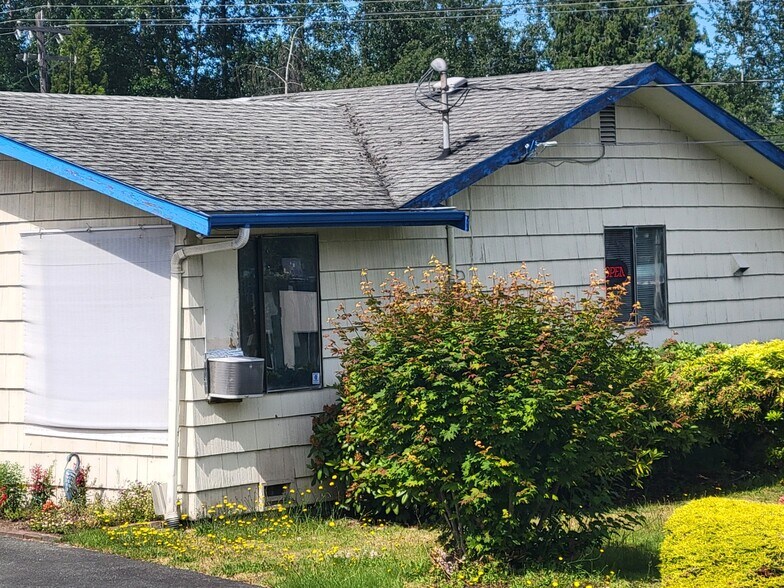 More Photos Of 11608 Airport Rd, Everett Office For Sale