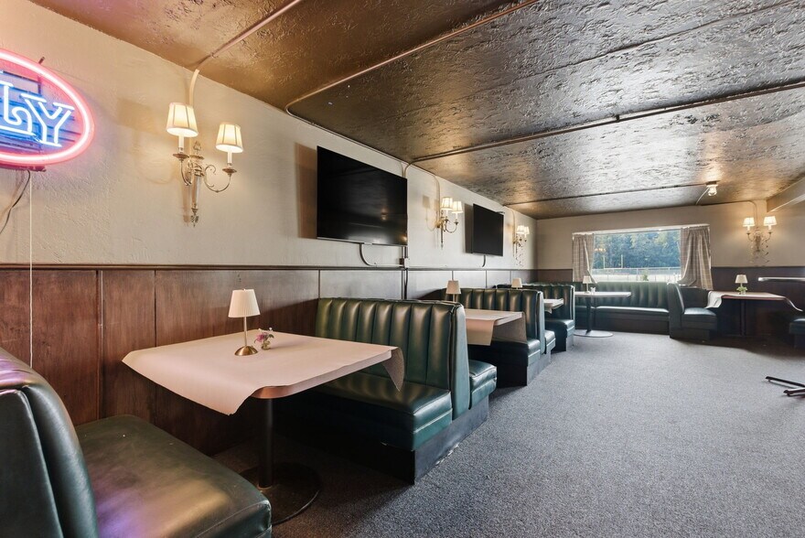 More Photos Of 2530 NE 82ND Ave, Portland Restaurant For Sale