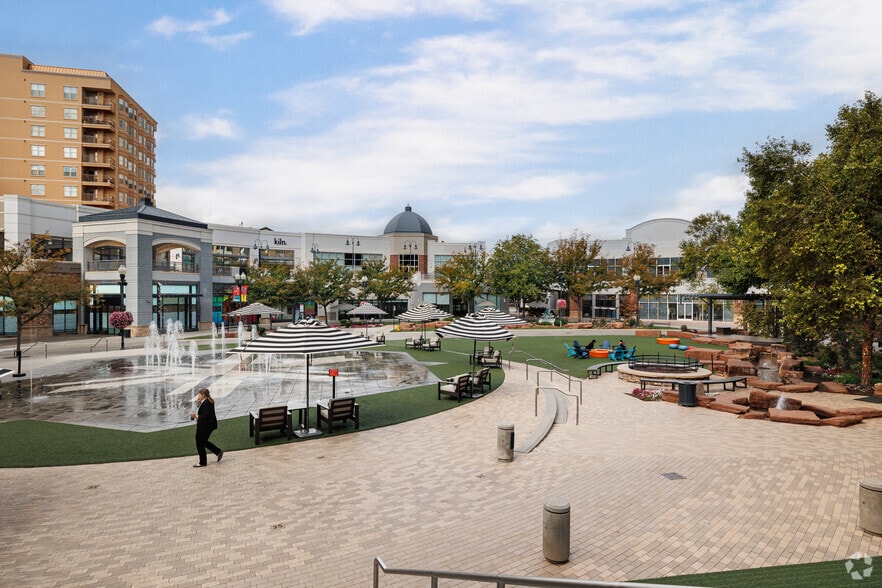 More Photos Of 10-35 N Rio Grande St, Salt Lake City General Retail For Lease
