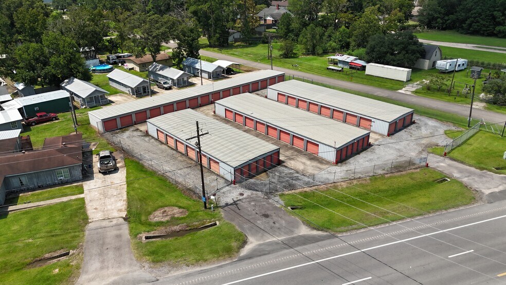 More Photos Of 4497 Main St, Vidor Self Storage For Sale