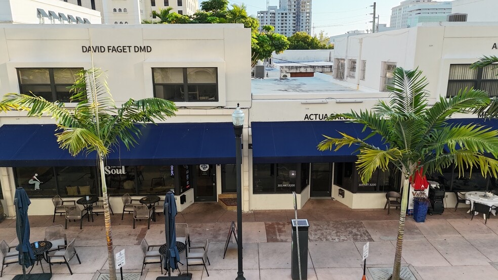 More Photos Of 246 Giralda Ave, Coral Gables Unknown For Lease