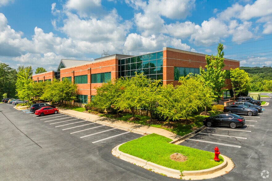 More Photos Of 610 Professional Dr, Gaithersburg Office For Sale