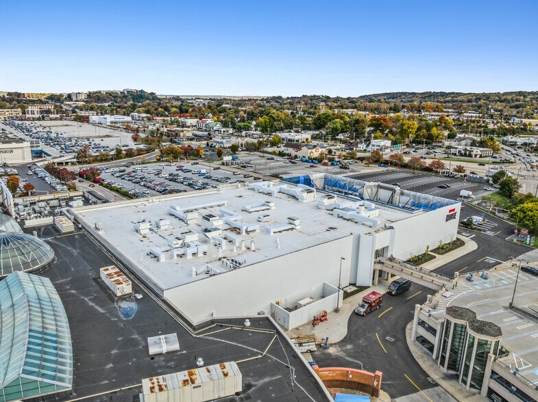 More Photos Of 180 N Gulph Rd, King Of Prussia Freestanding For Sale