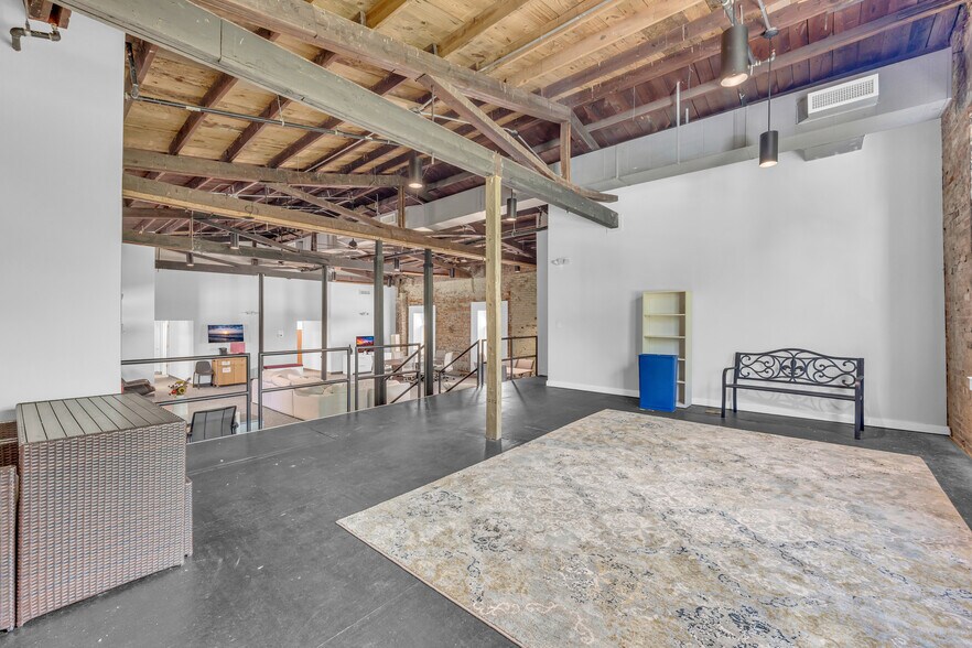 More Photos Of 510-512 Broad St, Rome Office For Lease