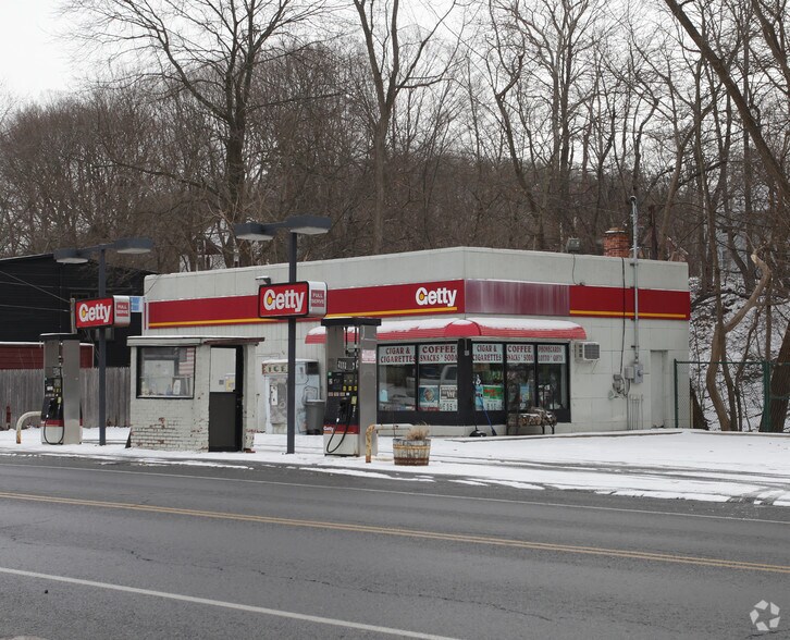 More Photos Of 123 Main St, Great Barrington Storefront Retail Office For Sale