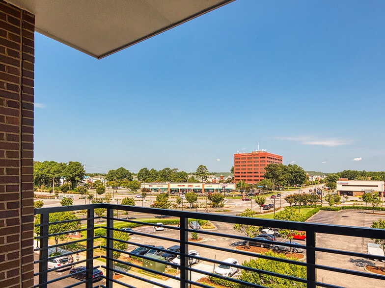 More Photos Of 1850 Merchant Ln, Hampton Apartments For Sale