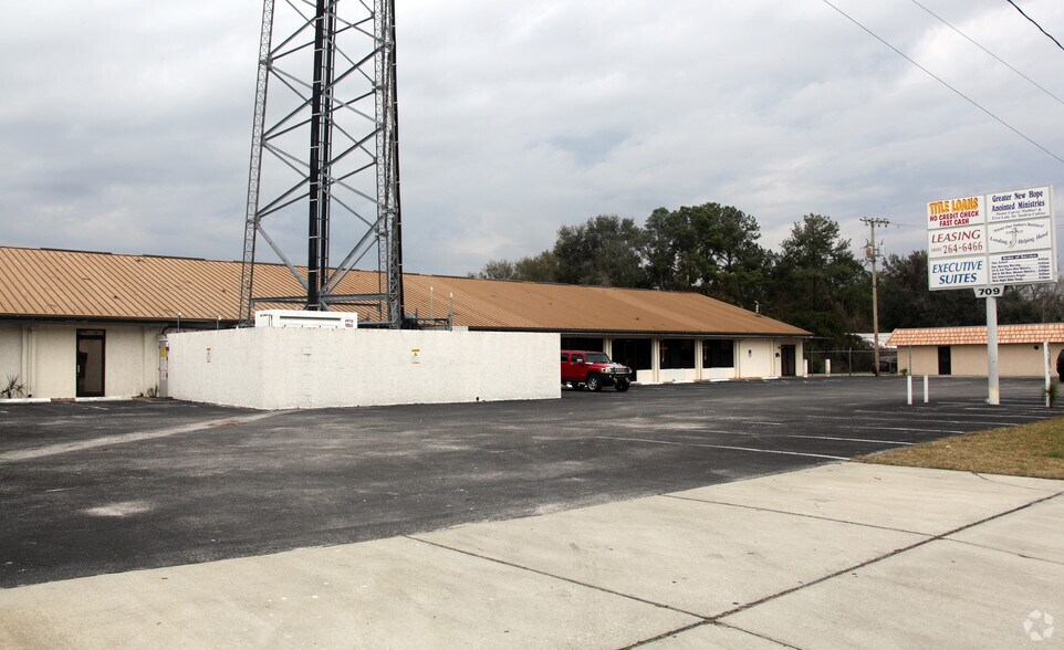 More Photos Of 709 N Park Rd, Plant City Office For Lease