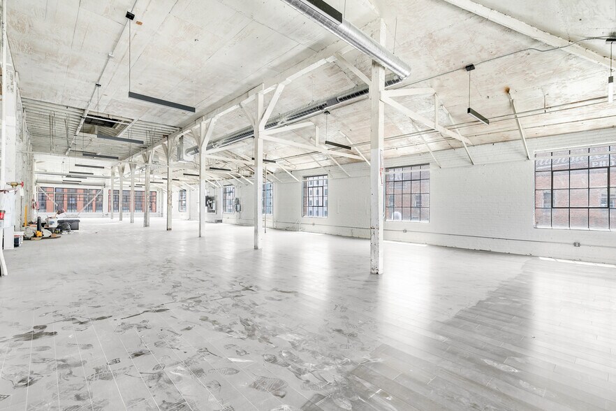 More Photos Of 823 S Los Angeles St, Los Angeles Loft Creative Space For Lease